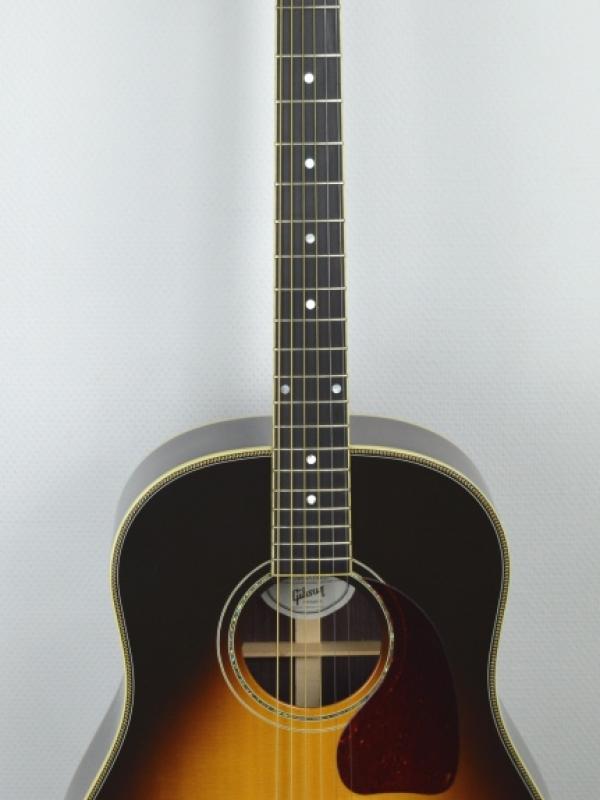 VENDUE... GIBSON J-45 CUSTOM Electro Sunburst 2012 US import  *OCCASION*