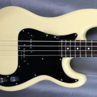 Fender pb 70 us vwh 1999 japan import 2 